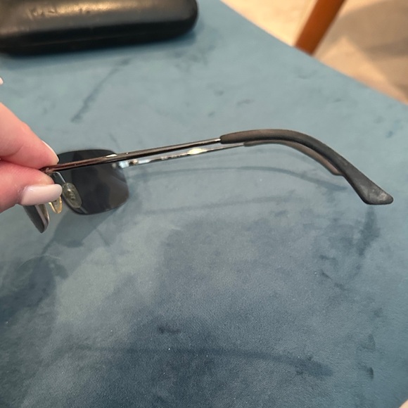 Ray-Ban Black Sunglasses - Picture 5 of 9